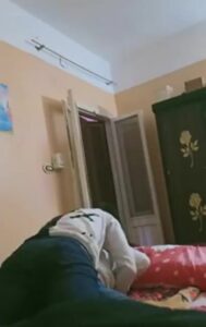 سكس مصري تصوير مخفي: شاب مصري واخد صاحبته من المدرسة في شقته ويقلعها بالعافيه وينيك طيزها – سكس مصري – بدقة عالية 1080p HD بدون حذف